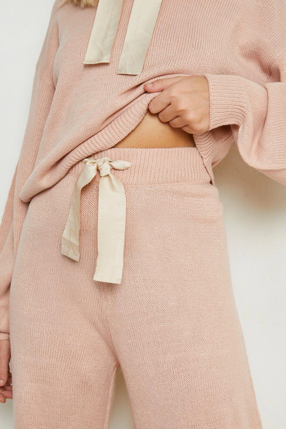 Pantalon Large Côtelé à Inscription Woman – Image 4