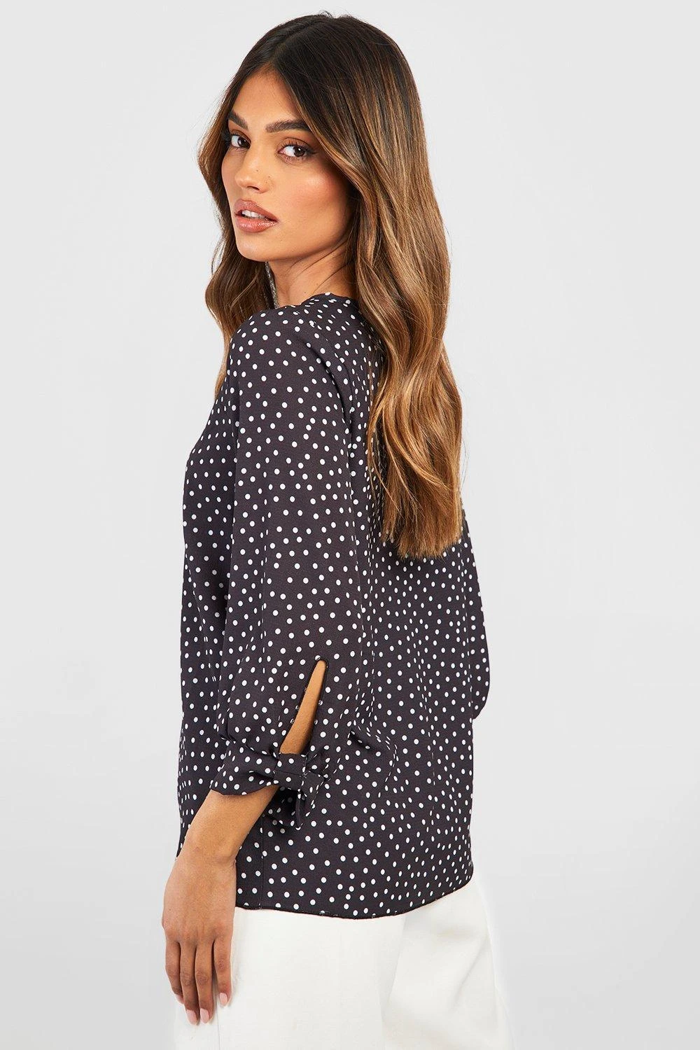 Chemisier à Pois Et Noeud – Image 2