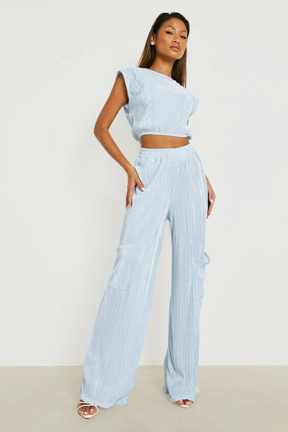 Crop Top Plissé à épaulettes – Image 3