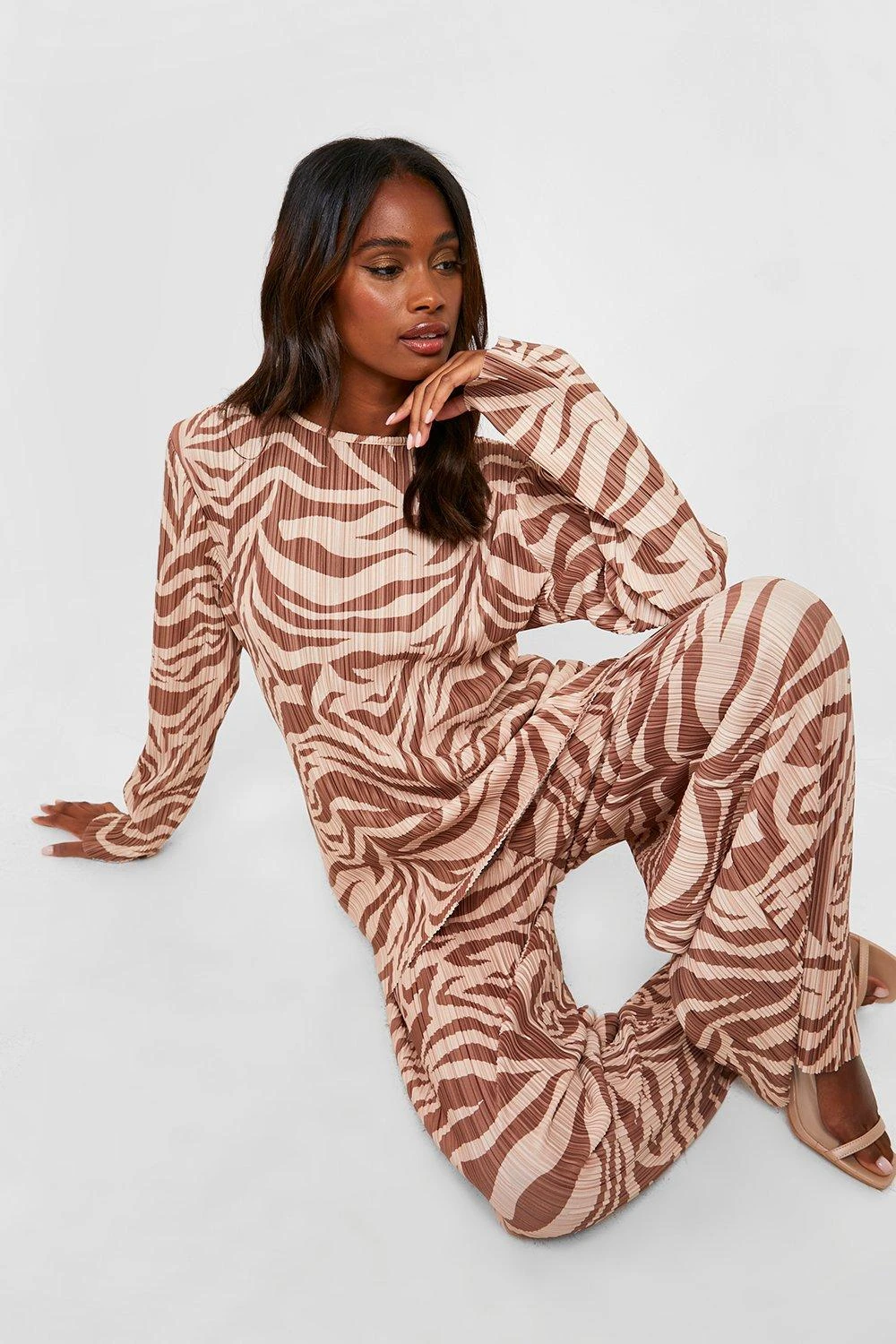 Pantalon Large Plissé à Imprimé Zèbre – Image 4