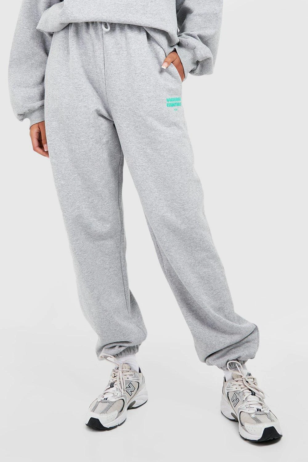 Tall - Jogging Oversize à Slogan Wardrobe Essentials – Image 4