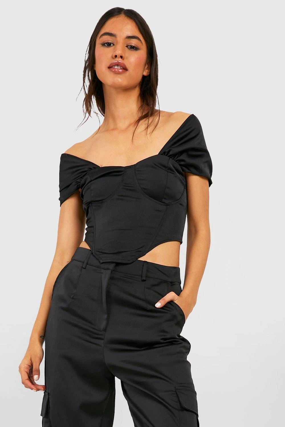 Corset Drapé Satiné à Col Bateau – Image 4