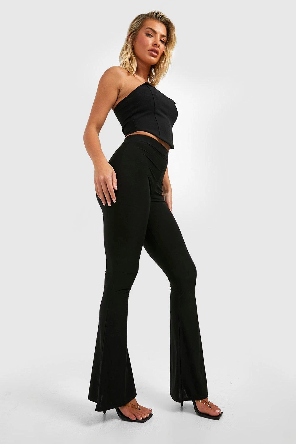Pantalon Flare Ajusté Soyeux – Image 3