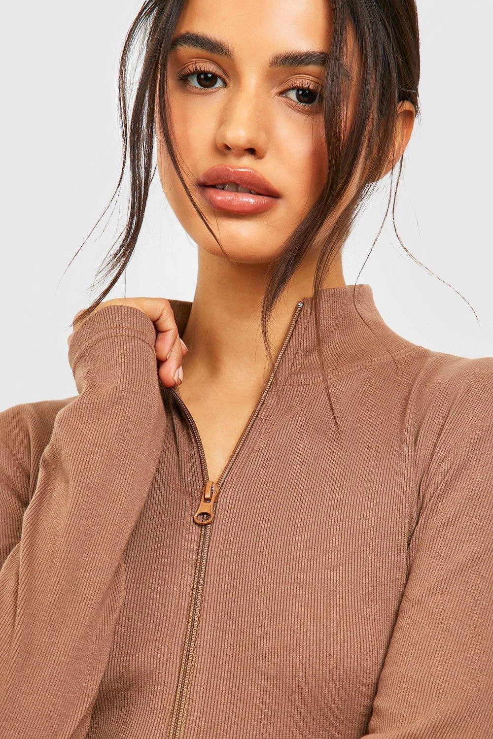 BOOHOO Combinaison Moulante Zippée à Manches Longues – Image 4